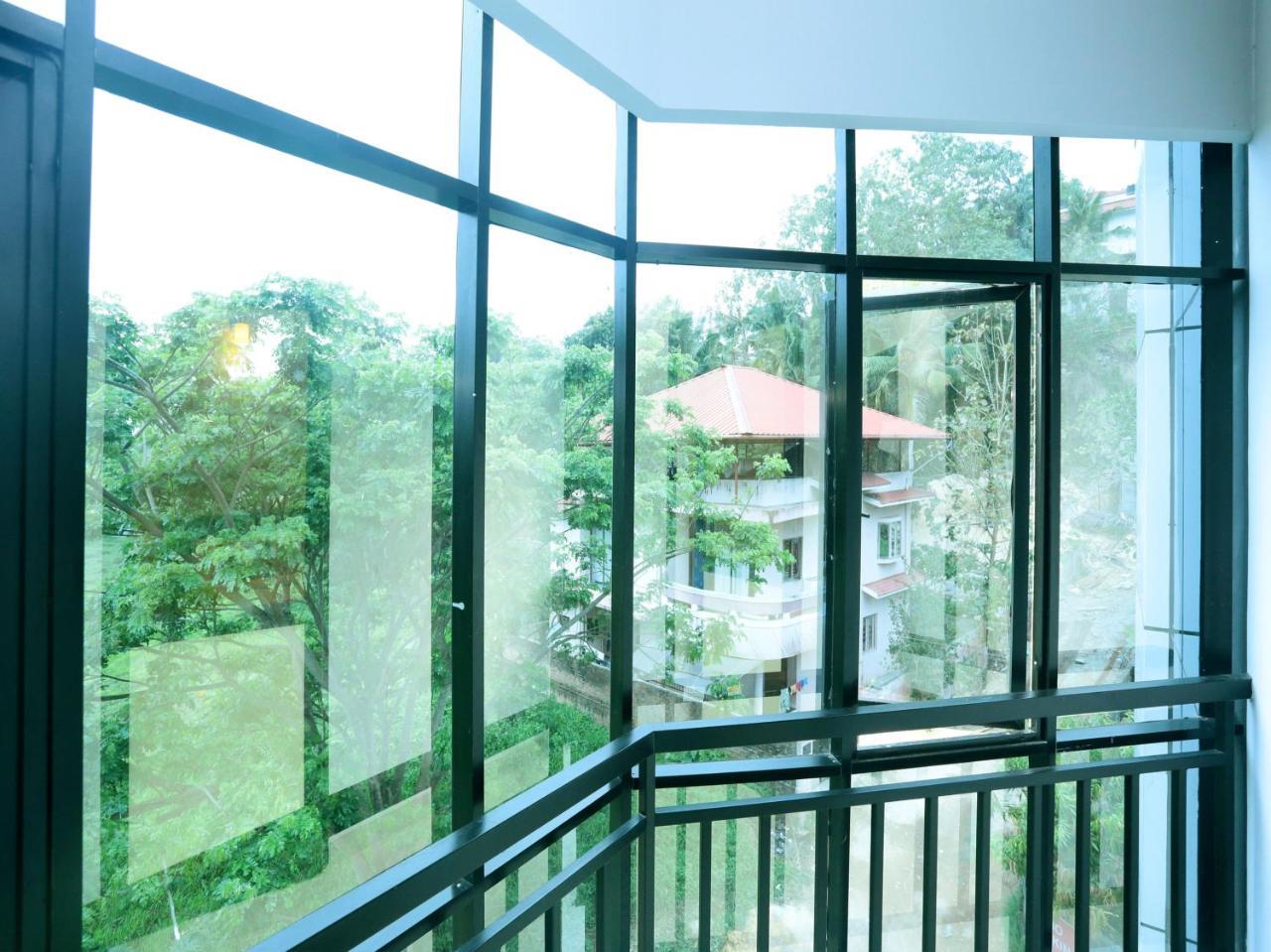 Hotel Oyo 9557 Near Kims Hospital Thiruvananthapuram Exterior foto