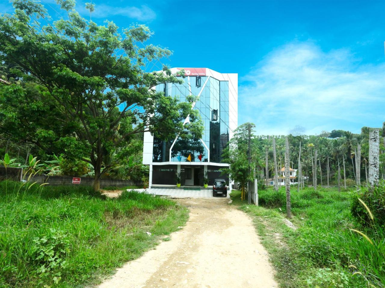 Hotel Oyo 9557 Near Kims Hospital Thiruvananthapuram Exterior foto